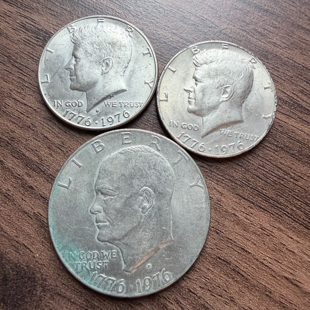 1976 Kennedy & Eisenhower Bicentennial Coin Set - Silver Tone